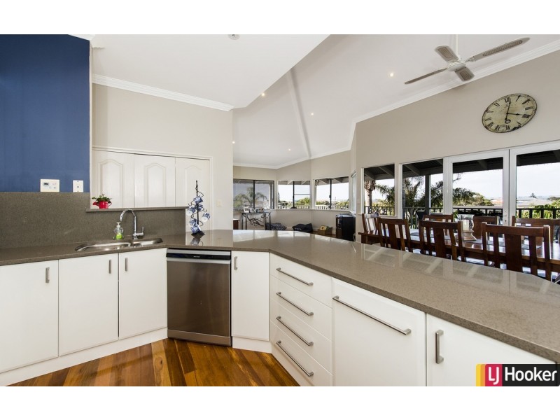 3 Oversby Street, Halls Head WA 6210