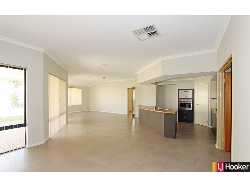 10 Balicup Way, Lakelands WA 6180