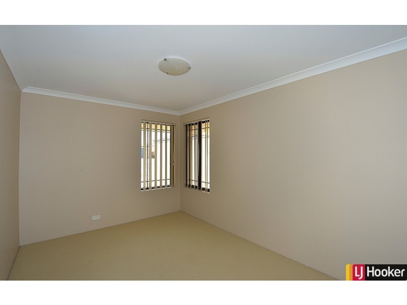 17 Camden Way, Meadow Springs WA 6210