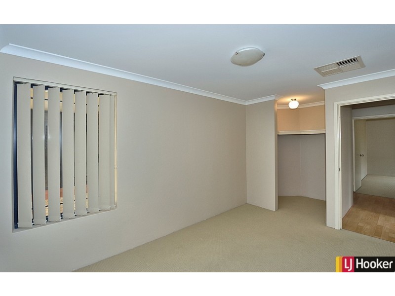 17 Camden Way, Meadow Springs WA 6210