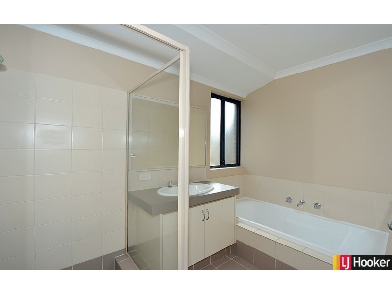 17 Camden Way, Meadow Springs WA 6210