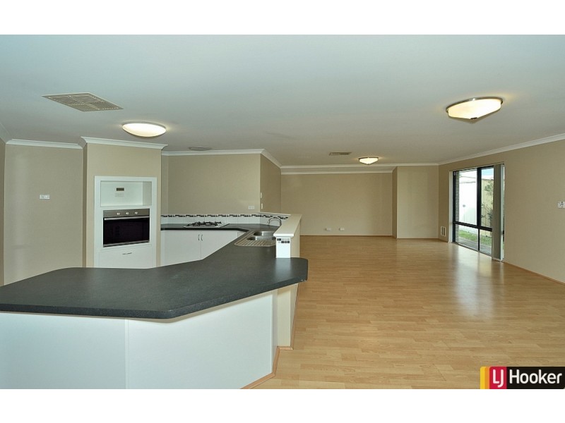 17 Camden Way, Meadow Springs WA 6210