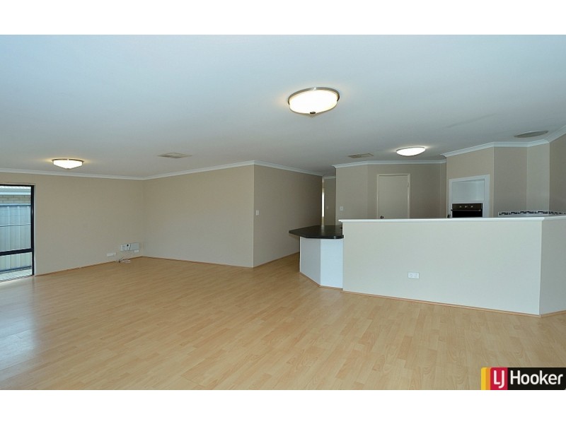 17 Camden Way, Meadow Springs WA 6210