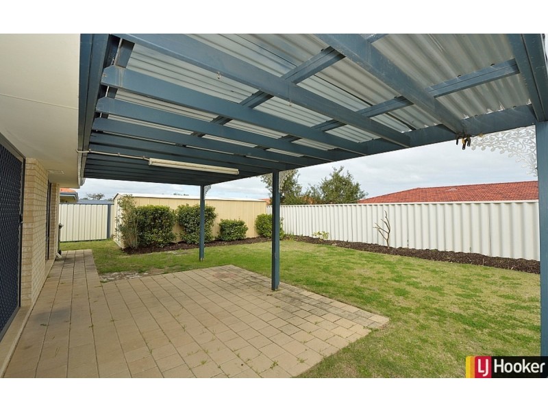 17 Camden Way, Meadow Springs WA 6210