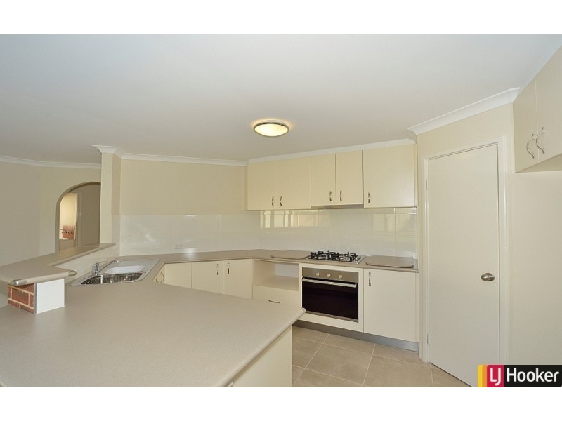38 Paradise Circuit, Halls Head WA 6210