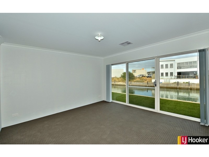 97 Queen Parade, Wannanup WA 6210