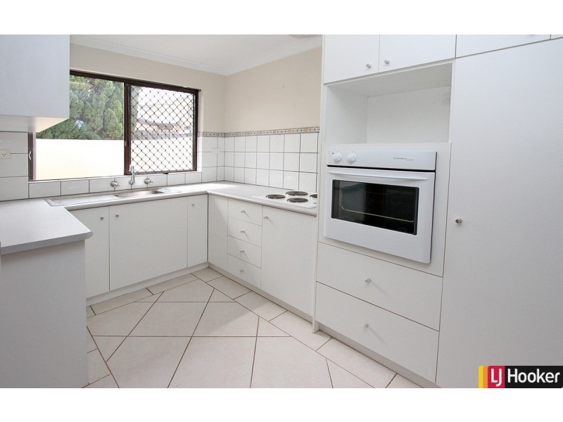 9/11 Leslie Street, Dudley Park WA 6210
