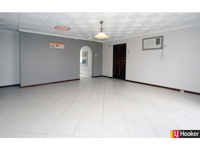 9/11 Leslie Street, Dudley Park WA 6210