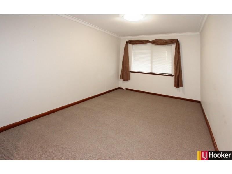 9/11 Leslie Street, Dudley Park WA 6210