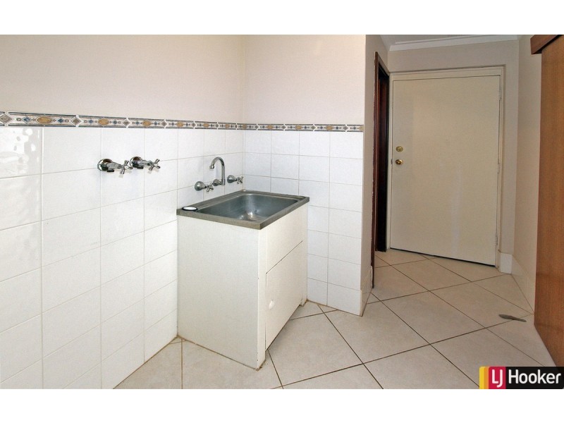 9/11 Leslie Street, Dudley Park WA 6210
