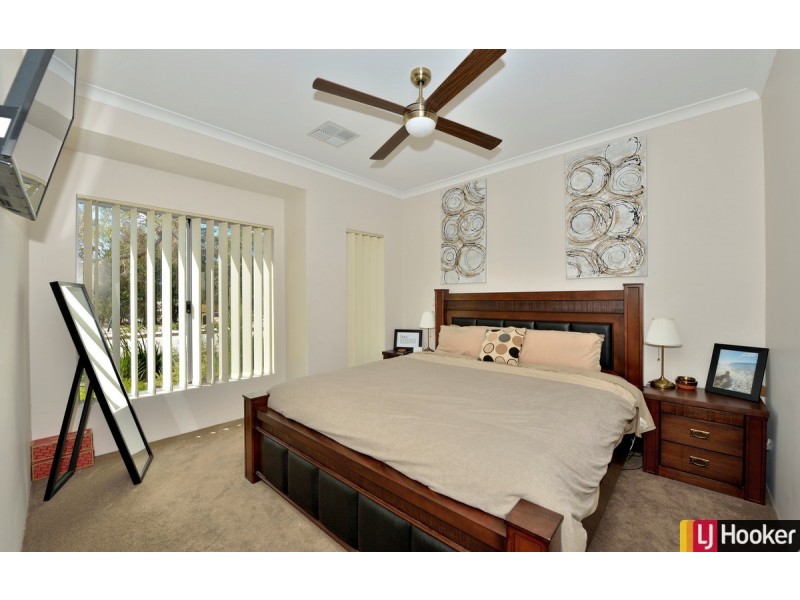 42 Whimbrel Crescent, Coodanup WA 6210