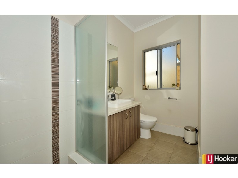 42 Whimbrel Crescent, Coodanup WA 6210