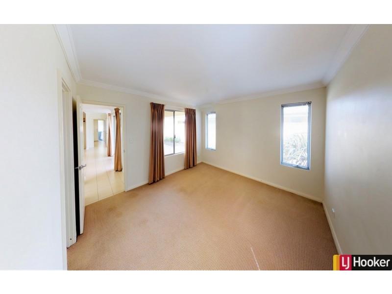 17 Zamia Loop, Wannanup WA 6210
