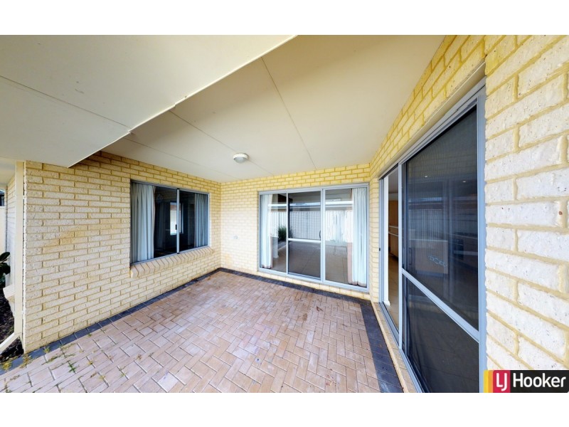 17 Zamia Loop, Wannanup WA 6210