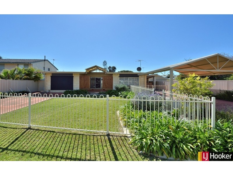 4A Oversby Street, Halls Head WA 6210