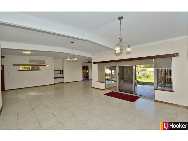 4A Oversby Street, Halls Head WA 6210