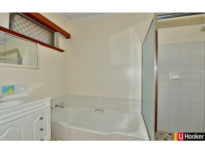 4A Oversby Street, Halls Head WA 6210