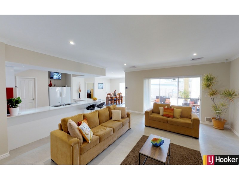 6 Djarryl Close, Falcon WA 6210
