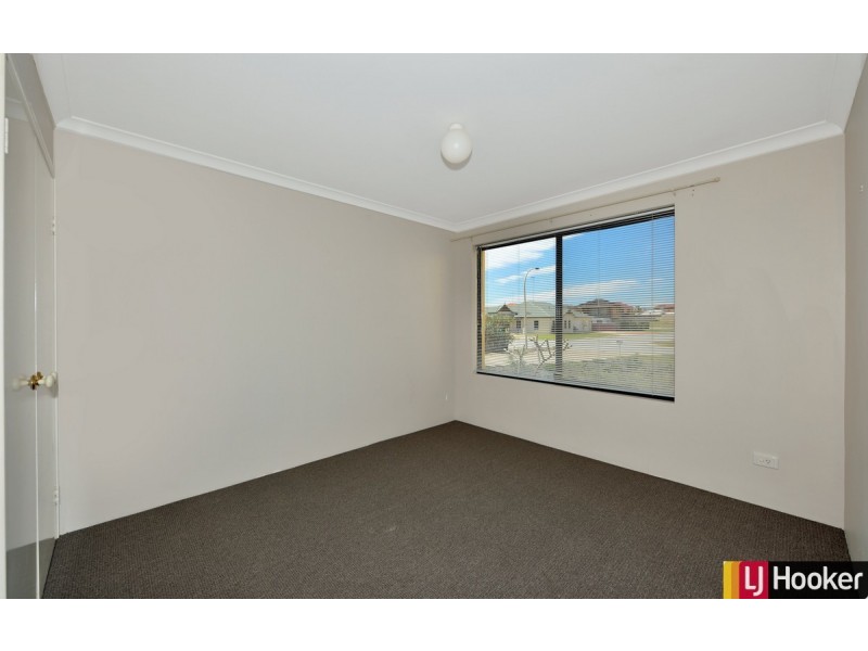 54 Ronsard Drive, San Remo WA 6210