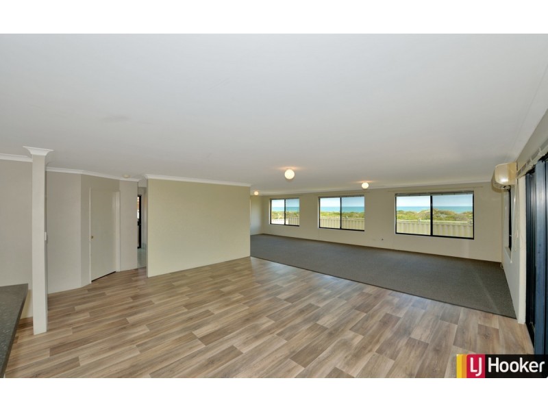 54 Ronsard Drive, San Remo WA 6210