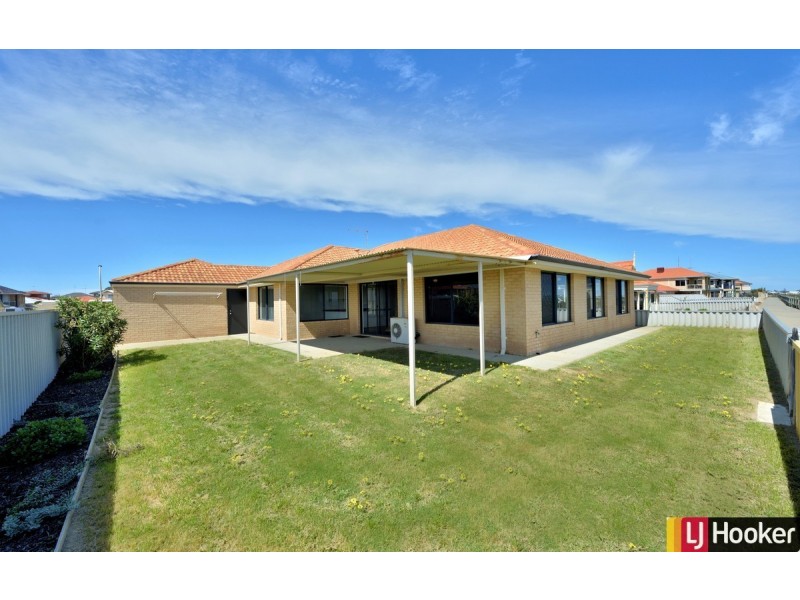 54 Ronsard Drive, San Remo WA 6210