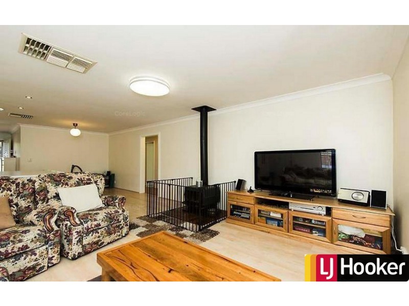 49 Carina Circle, Halls Head WA 6210