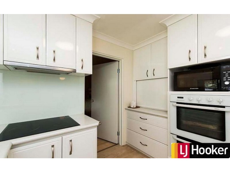 49 Carina Circle, Halls Head WA 6210