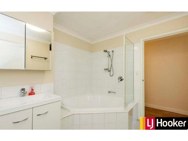 49 Carina Circle, Halls Head WA 6210