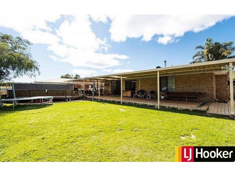49 Carina Circle, Halls Head WA 6210