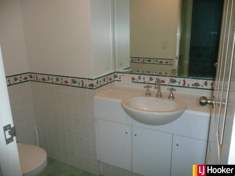 1/20 Spinnaker Quays, Mandurah WA 6210