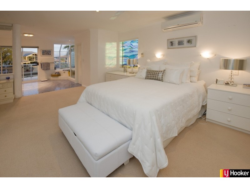 9 Siska Court, Halls Head WA 6210