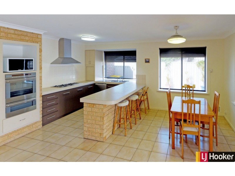 20 Dorothy Avenue, Falcon WA 6210