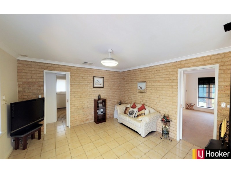 20 Dorothy Avenue, Falcon WA 6210