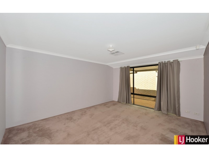 21 Loretta Parkway, Lakelands WA 6180