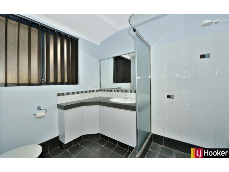 21 Loretta Parkway, Lakelands WA 6180