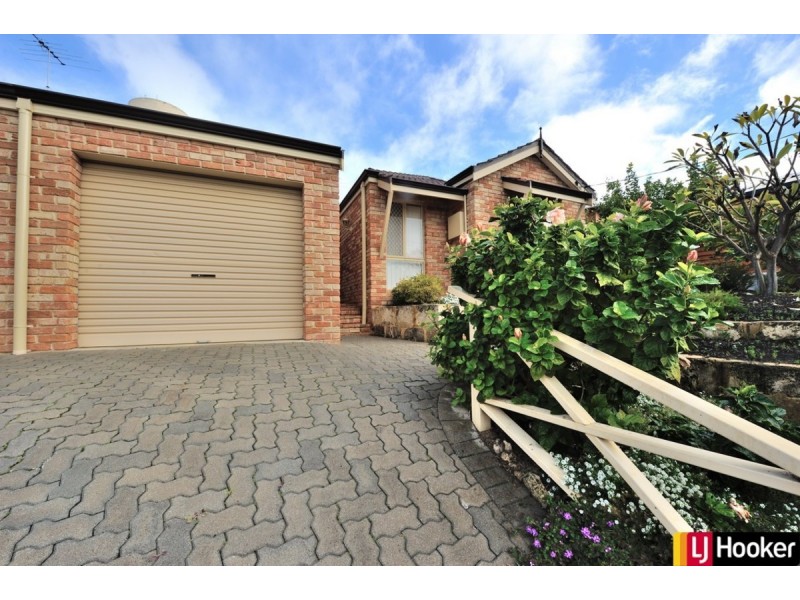 77B Leighton Road, Halls Head WA 6210