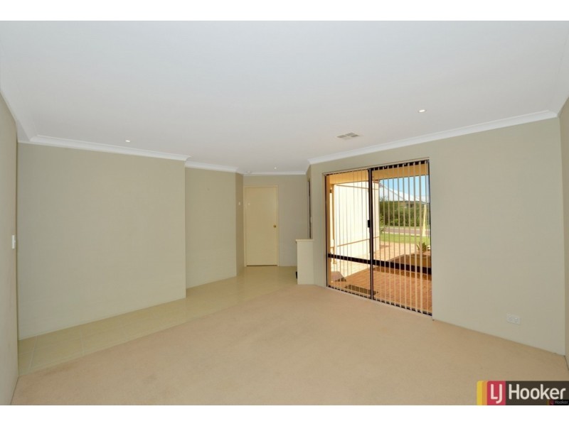 6 Lismore Ridge, Lakelands WA 6180