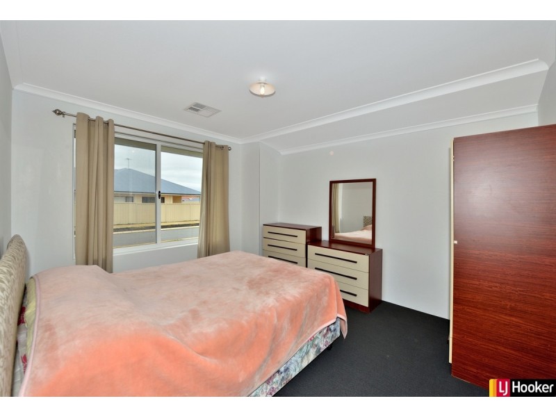 5 Sandals Way, Meadow Springs WA 6210