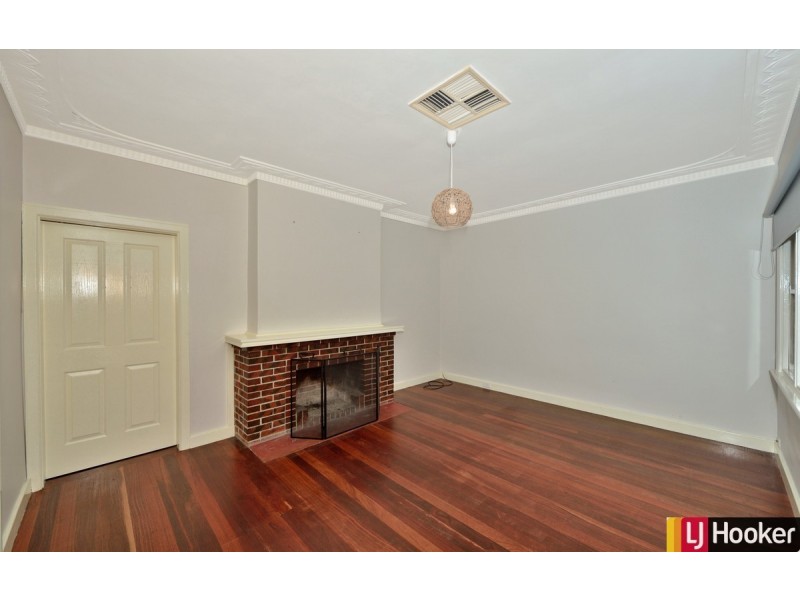 12 Lanyon Street, Mandurah WA 6210