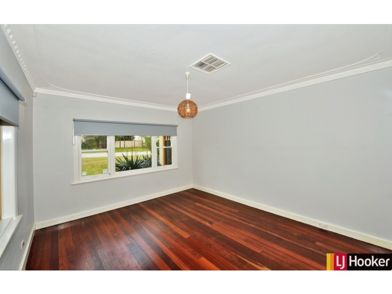 12 Lanyon Street, Mandurah WA 6210