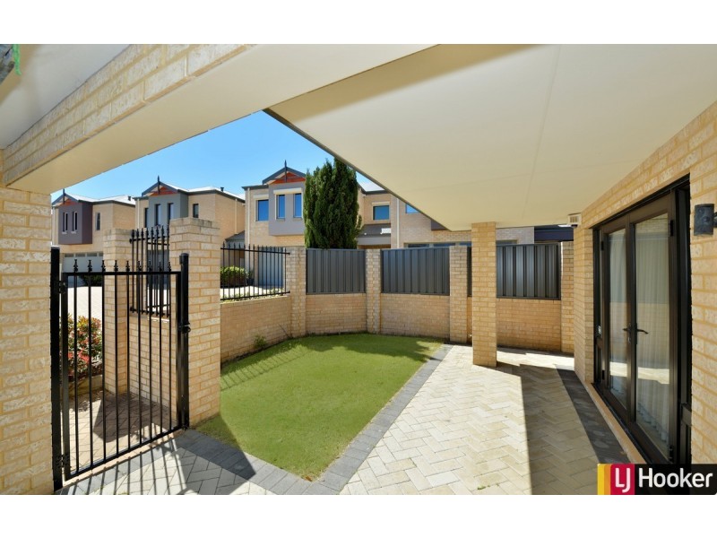 7/6 Valley Road, Halls Head WA 6210
