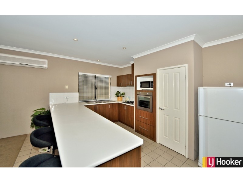 7/6 Valley Road, Halls Head WA 6210