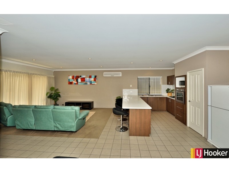 7/6 Valley Road, Halls Head WA 6210