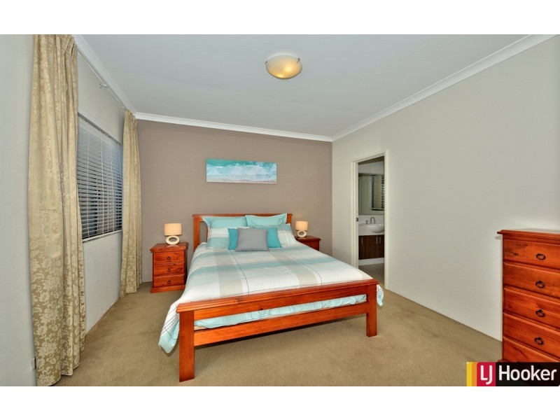 7/6 Valley Road, Halls Head WA 6210