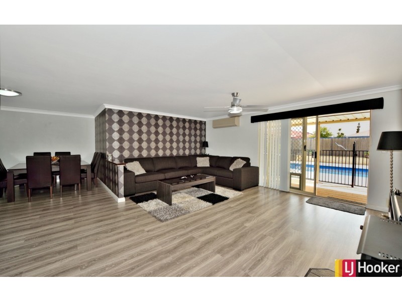 56 Montebourg Meander, Port Kennedy WA 6172