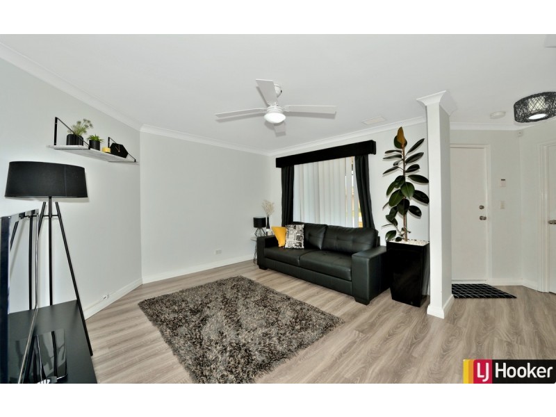 56 Montebourg Meander, Port Kennedy WA 6172