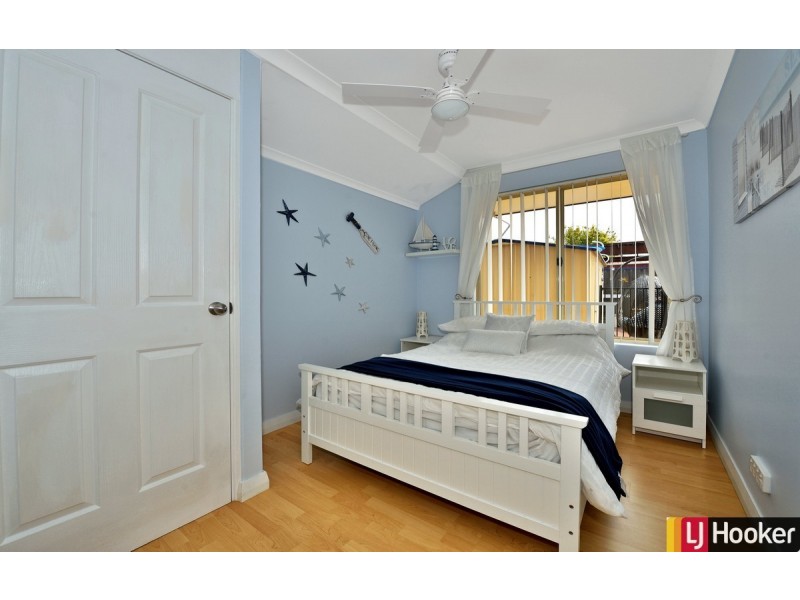 56 Montebourg Meander, Port Kennedy WA 6172