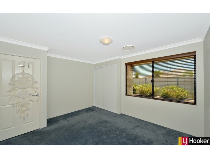 322 Pebble Beach Boulevard, Meadow Springs WA 6210