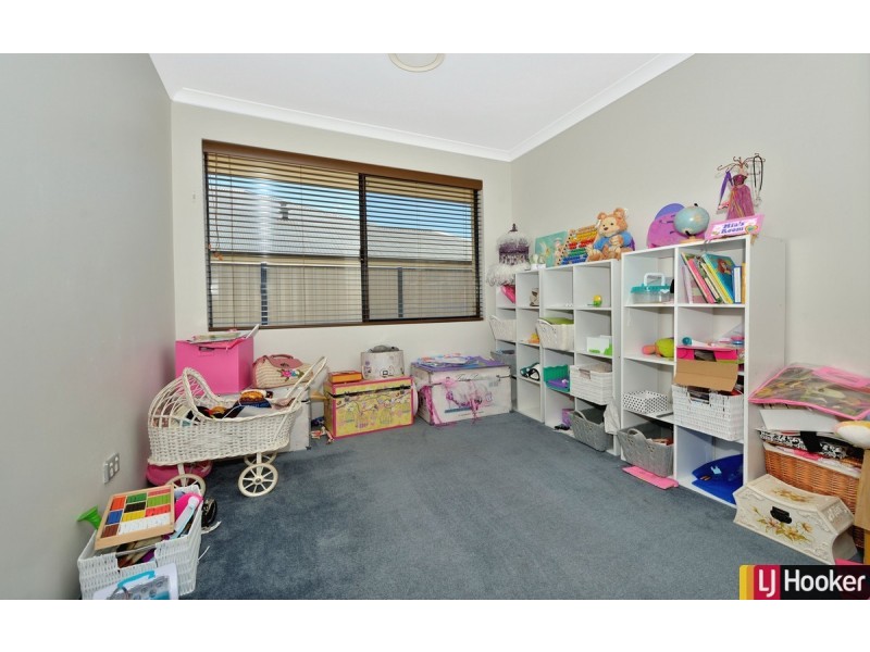 322 Pebble Beach Boulevard, Meadow Springs WA 6210