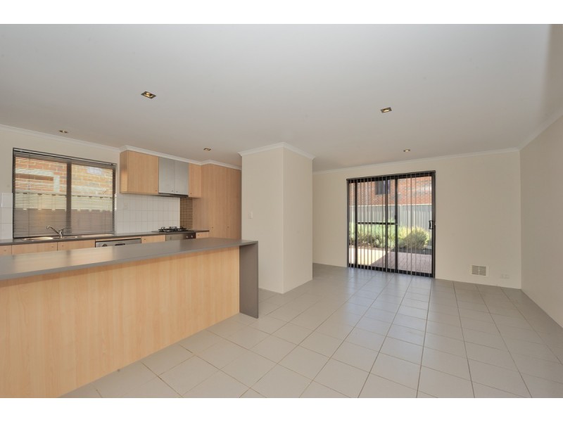 38/1 Mariners Cove Drive, Dudley Park WA 6210